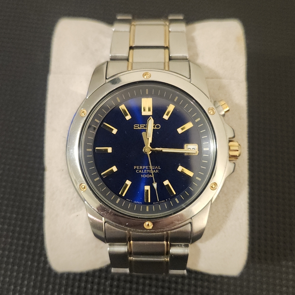 Seiko SNQ010 Quartz Two-tone Men's Watch 40 mm